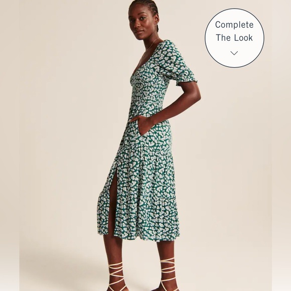 Abercrombie & Fitch Women’s Green Floral Print Short-Sleeve Smocked Midi Dress - Picture 2 of 10
